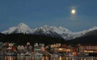 Totem Square Hotel And Marina Sitka Luaran gambar